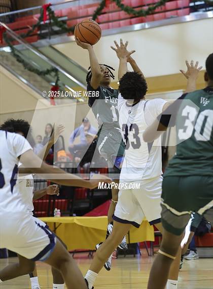 Thumbnail 3 in William Floyd vs Baldwin (Gary Charles Hoop Classic) photogallery.