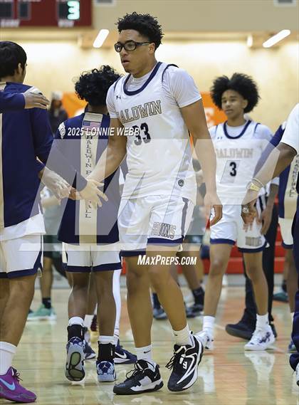 Thumbnail 3 in William Floyd vs Baldwin (Gary Charles Hoop Classic) photogallery.