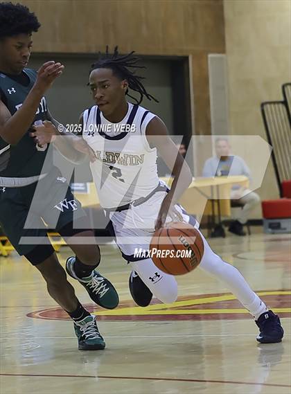Thumbnail 3 in William Floyd vs Baldwin (Gary Charles Hoop Classic) photogallery.