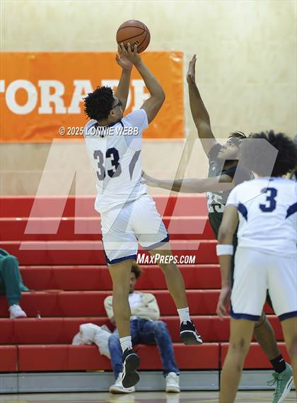 Thumbnail 1 in William Floyd vs Baldwin (Gary Charles Hoop Classic) photogallery.