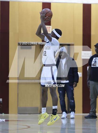 Thumbnail 1 in William Floyd vs Baldwin (Gary Charles Hoop Classic) photogallery.