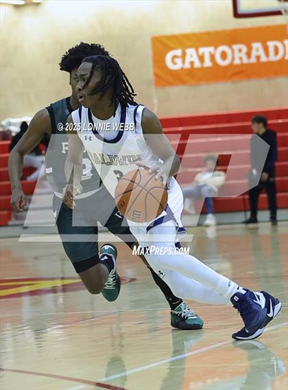 Thumbnail 1 in William Floyd vs Baldwin (Gary Charles Hoop Classic) photogallery.