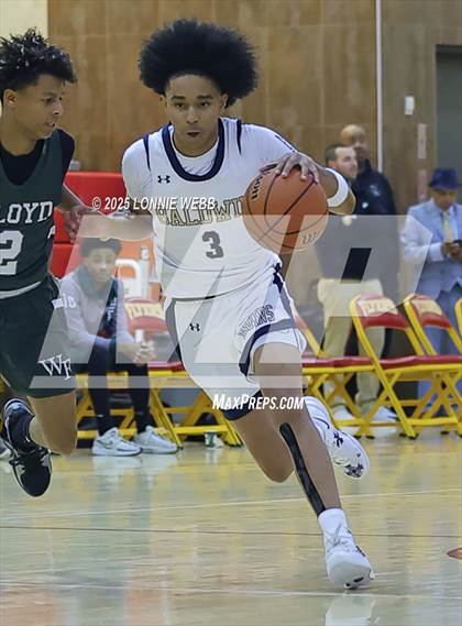 Thumbnail 3 in William Floyd vs Baldwin (Gary Charles Hoop Classic) photogallery.