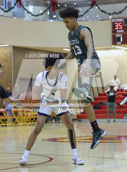 Thumbnail 2 in William Floyd vs Baldwin (Gary Charles Hoop Classic) photogallery.