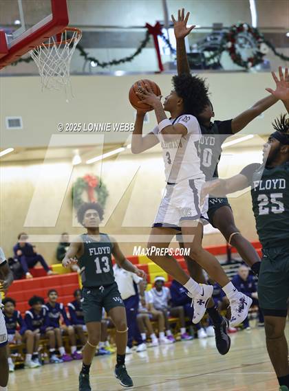 Thumbnail 2 in William Floyd vs Baldwin (Gary Charles Hoop Classic) photogallery.