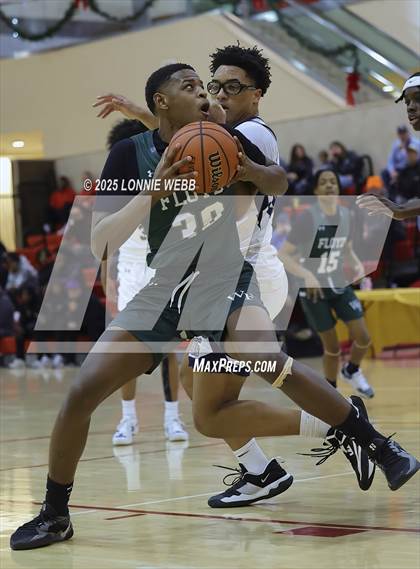 Thumbnail 3 in William Floyd vs Baldwin (Gary Charles Hoop Classic) photogallery.