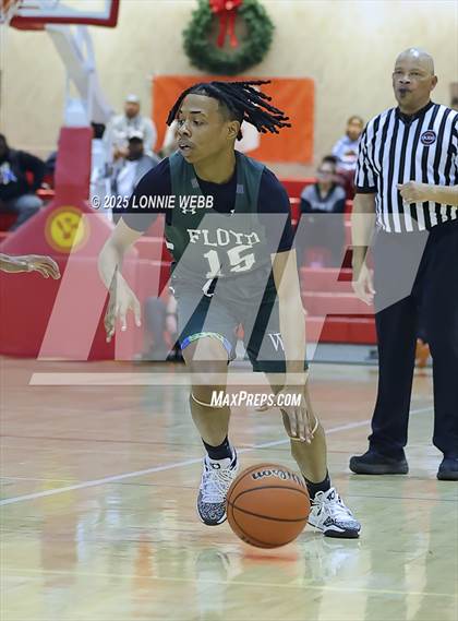 Thumbnail 3 in William Floyd vs Baldwin (Gary Charles Hoop Classic) photogallery.