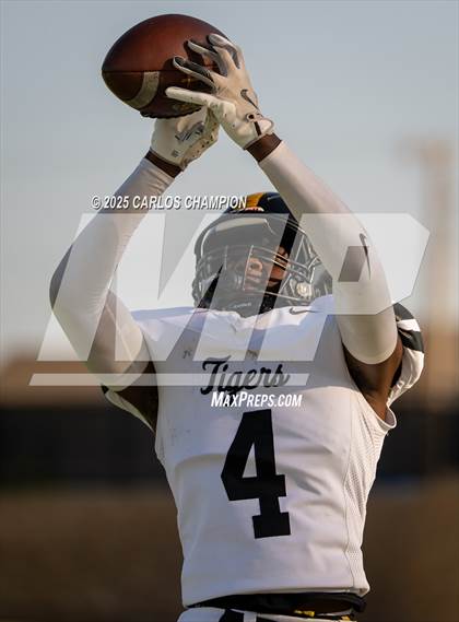 Thumbnail 1 in Snyder @ Lubbock photogallery.