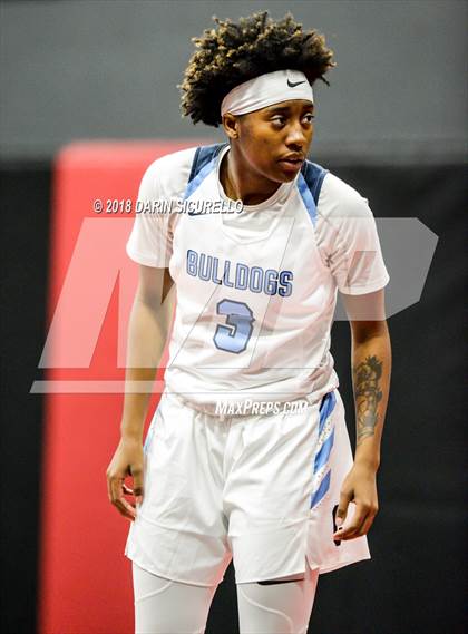 Thumbnail 2 in Sanford vs. Centennial (Nike Tournament of Champions) photogallery.