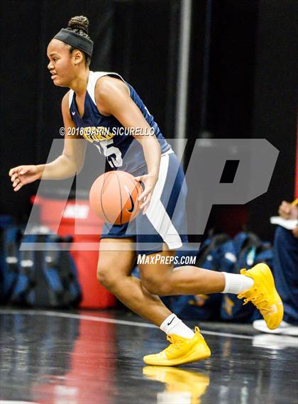 Thumbnail 1 in Sanford vs. Centennial (Nike Tournament of Champions) photogallery.