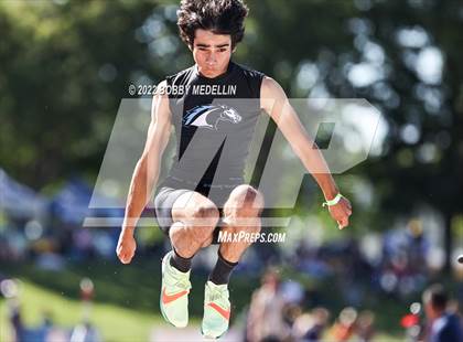 Thumbnail 3 in CIF Boys Central Section Track  & Field Championships photogallery.