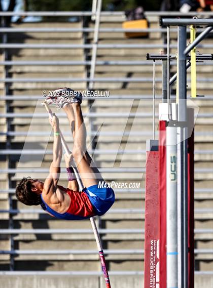 Thumbnail 3 in CIF Boys Central Section Track  & Field Championships photogallery.