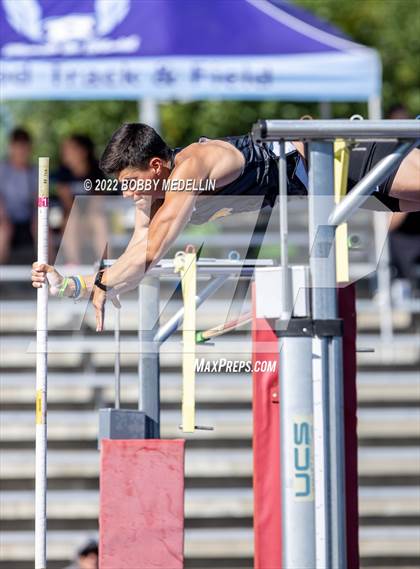 Thumbnail 3 in CIF Boys Central Section Track  & Field Championships photogallery.