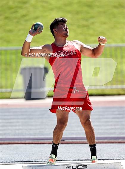 Thumbnail 2 in CIF Boys Central Section Track  & Field Championships photogallery.