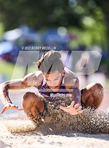 Thumbnail 1 in CIF Boys Central Section Track  & Field Championships photogallery.