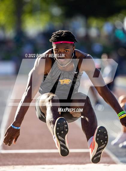 Thumbnail 1 in CIF Boys Central Section Track  & Field Championships photogallery.