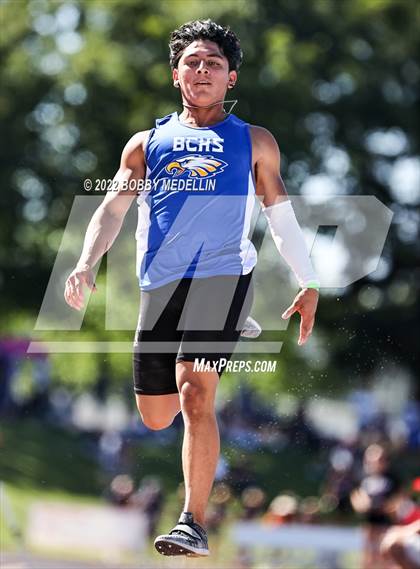 Thumbnail 2 in CIF Boys Central Section Track  & Field Championships photogallery.