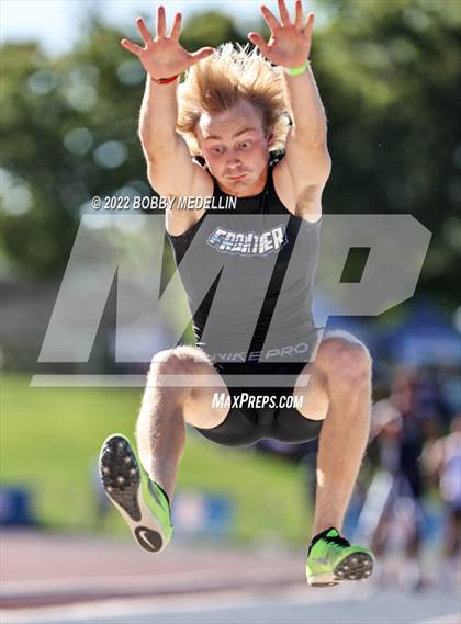 Thumbnail 3 in CIF Boys Central Section Track  & Field Championships photogallery.