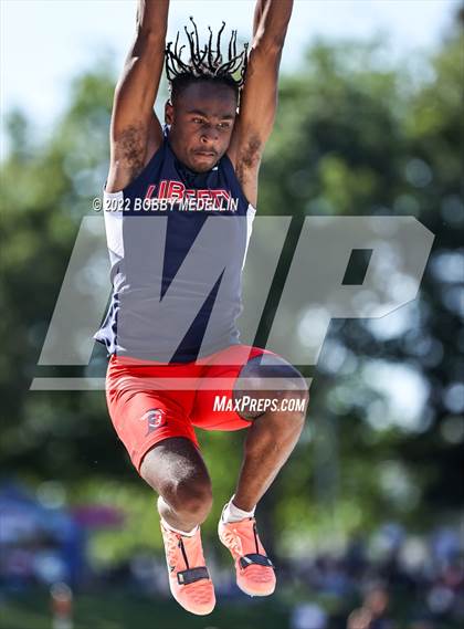 Thumbnail 3 in CIF Boys Central Section Track  & Field Championships photogallery.
