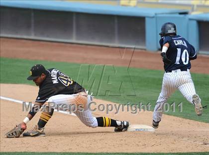 Thumbnail 2 in Chatsworth vs. San Fernando (CIF LACS D1 Final) photogallery.