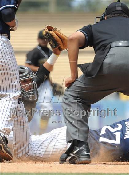 Thumbnail 3 in Chatsworth vs. San Fernando (CIF LACS D1 Final) photogallery.