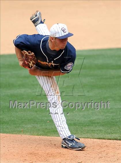 Thumbnail 2 in Chatsworth vs. San Fernando (CIF LACS D1 Final) photogallery.