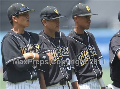 Thumbnail 2 in Chatsworth vs. San Fernando (CIF LACS D1 Final) photogallery.