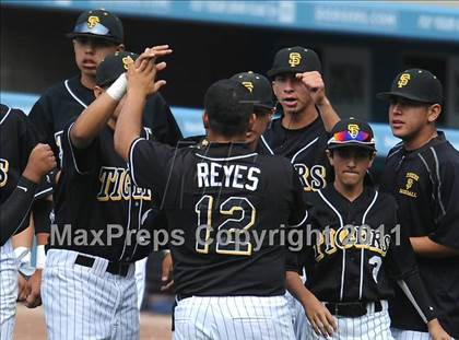 Thumbnail 1 in Chatsworth vs. San Fernando (CIF LACS D1 Final) photogallery.