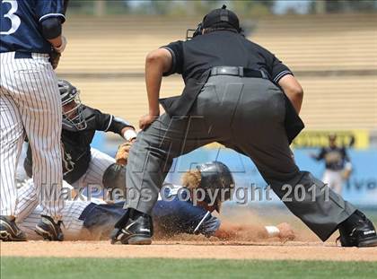 Thumbnail 2 in Chatsworth vs. San Fernando (CIF LACS D1 Final) photogallery.