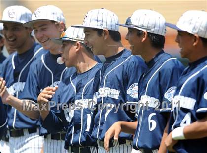 Thumbnail 1 in Chatsworth vs. San Fernando (CIF LACS D1 Final) photogallery.