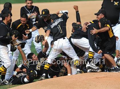 Thumbnail 3 in Chatsworth vs. San Fernando (CIF LACS D1 Final) photogallery.