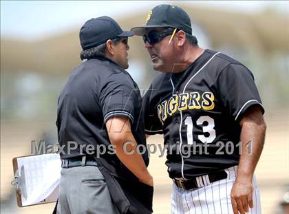 Thumbnail 3 in Chatsworth vs. San Fernando (CIF LACS D1 Final) photogallery.