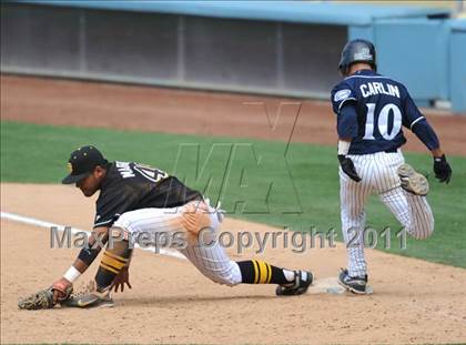 Thumbnail 3 in Chatsworth vs. San Fernando (CIF LACS D1 Final) photogallery.