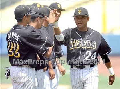 Thumbnail 2 in Chatsworth vs. San Fernando (CIF LACS D1 Final) photogallery.