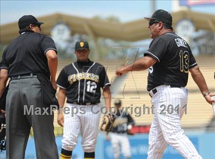 Thumbnail 1 in Chatsworth vs. San Fernando (CIF LACS D1 Final) photogallery.