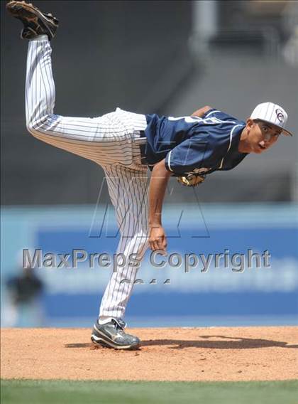 Thumbnail 2 in Chatsworth vs. San Fernando (CIF LACS D1 Final) photogallery.