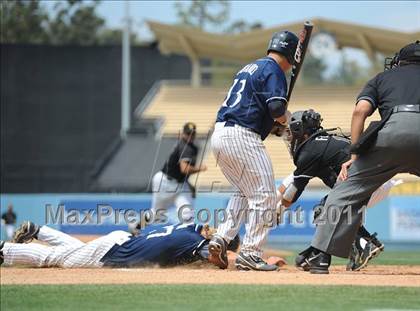 Thumbnail 1 in Chatsworth vs. San Fernando (CIF LACS D1 Final) photogallery.