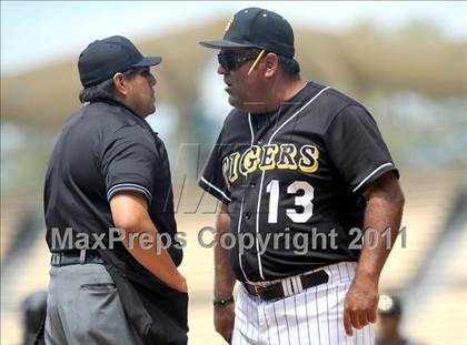 Thumbnail 3 in Chatsworth vs. San Fernando (CIF LACS D1 Final) photogallery.