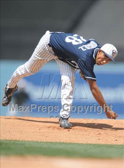 Thumbnail 2 in Chatsworth vs. San Fernando (CIF LACS D1 Final) photogallery.