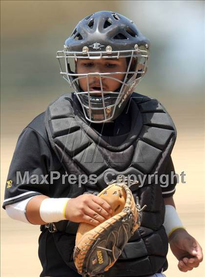 Thumbnail 3 in Chatsworth vs. San Fernando (CIF LACS D1 Final) photogallery.