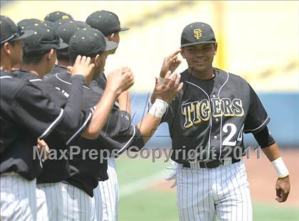 Thumbnail 1 in Chatsworth vs. San Fernando (CIF LACS D1 Final) photogallery.