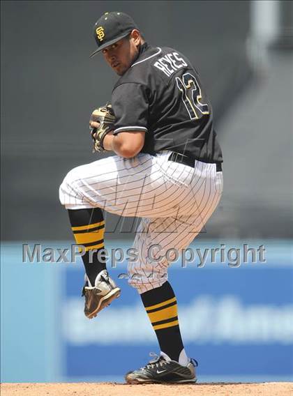 Thumbnail 1 in Chatsworth vs. San Fernando (CIF LACS D1 Final) photogallery.