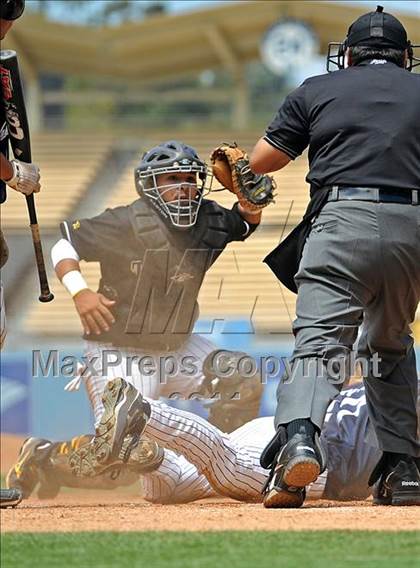 Thumbnail 3 in Chatsworth vs. San Fernando (CIF LACS D1 Final) photogallery.