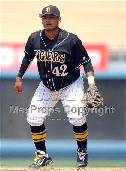 Thumbnail 2 in Chatsworth vs. San Fernando (CIF LACS D1 Final) photogallery.