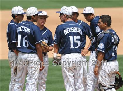 Thumbnail 2 in Chatsworth vs. San Fernando (CIF LACS D1 Final) photogallery.
