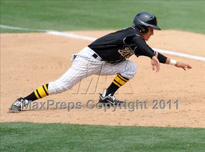 Thumbnail 2 in Chatsworth vs. San Fernando (CIF LACS D1 Final) photogallery.