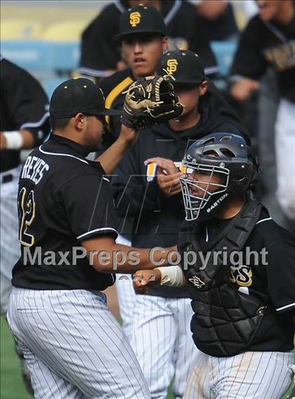 Thumbnail 1 in Chatsworth vs. San Fernando (CIF LACS D1 Final) photogallery.