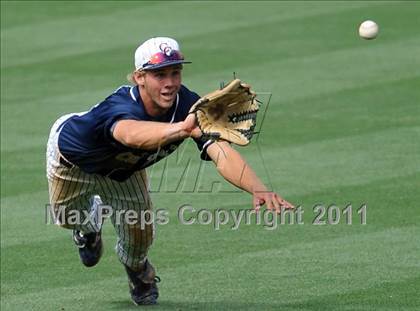 Thumbnail 1 in Chatsworth vs. San Fernando (CIF LACS D1 Final) photogallery.