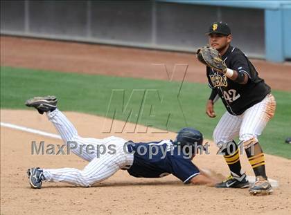 Thumbnail 3 in Chatsworth vs. San Fernando (CIF LACS D1 Final) photogallery.