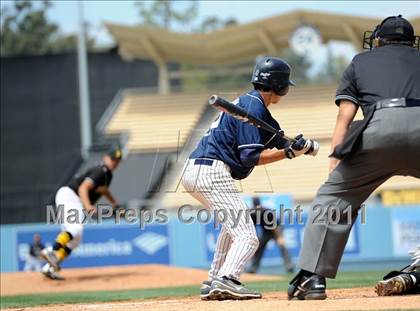 Thumbnail 2 in Chatsworth vs. San Fernando (CIF LACS D1 Final) photogallery.